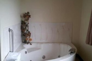 Jetted tub