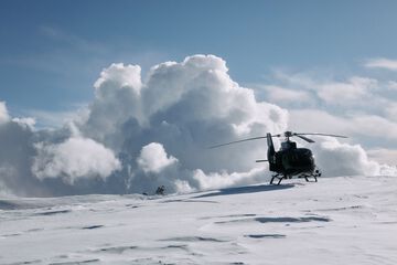 Helicopter/plane tours