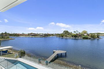 Lake View