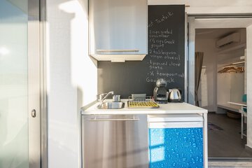 Private kitchenette