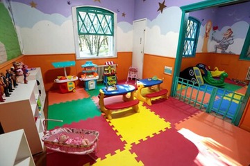 Children's play area - indoor