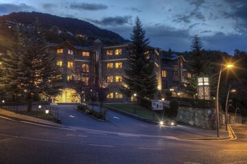 Front of property - evening/night