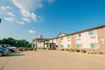 Super 8 by Wyndham McLean / Bloomington SW