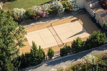 Tennis court