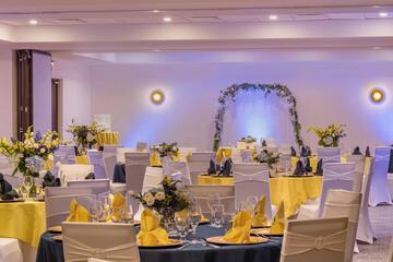 Ballroom/Hall 53 of 64