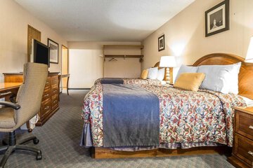 Room 18 of 37