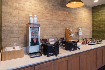 Breakfast/Coffee Service 20 of 26