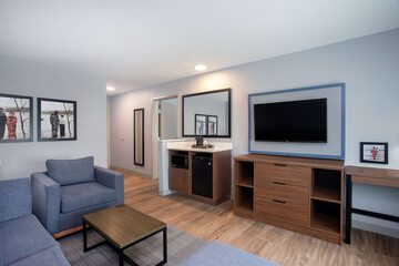 Room 30 of 36