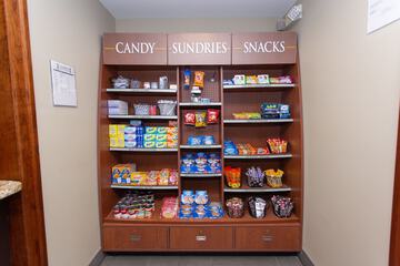 Snack bar