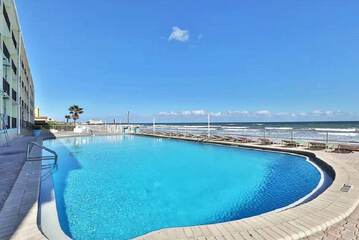 Daytona Inn Studios