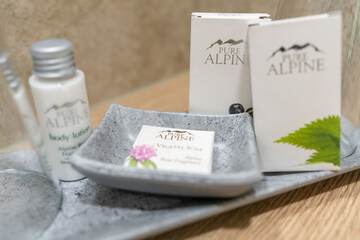 Bathroom amenities