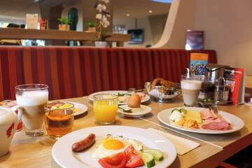 Breakfast meal