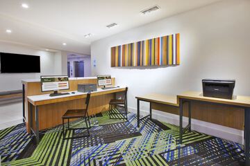 Business Center 40 of 40