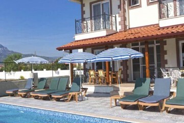 Sundeck