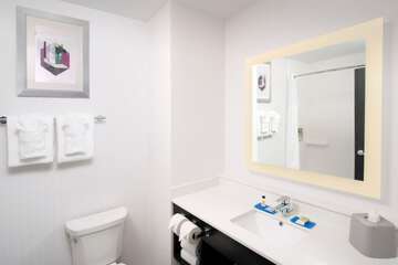 Room 12 of 27