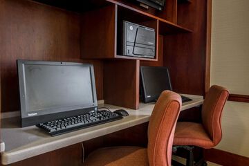 Business Center 22 of 22