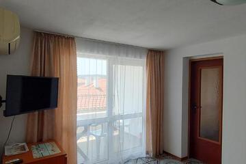 Photo 44