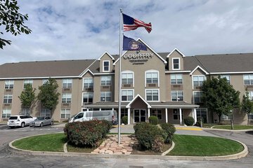 Country Inn & Suites by Radisson West Valley City, UT
