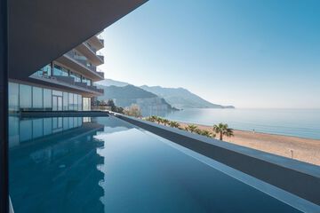 Infinity pool