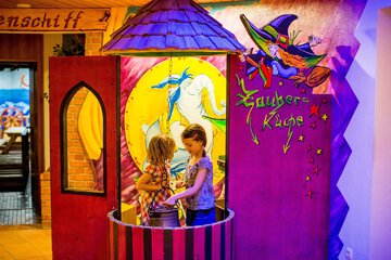 Children's play area - indoor