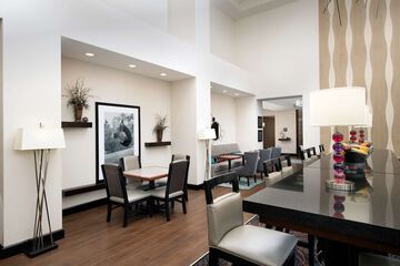 Breakfast/Coffee Service 27 of 36