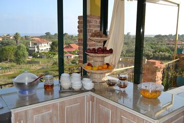 Breakfast buffet