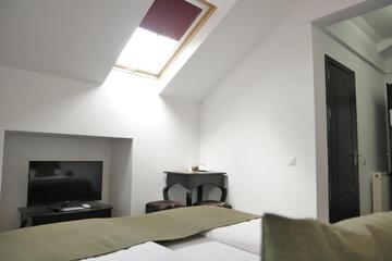 Photo 36