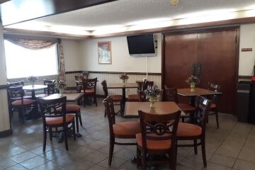 KNIGHTS INN ADAIRSVILLE 14