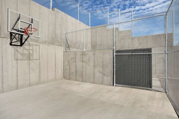 Sport court