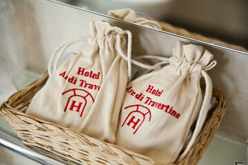 Bathroom amenities