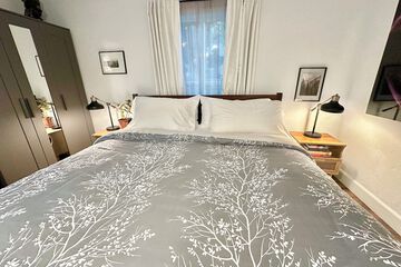 Room 34 of 65