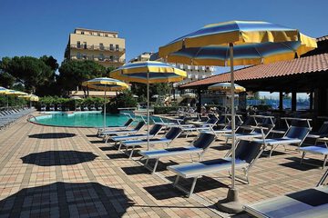 Sundeck