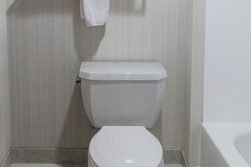 Room 7 of 12