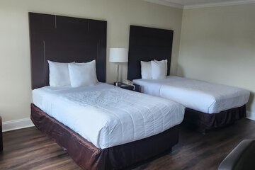 Room 17 of 31