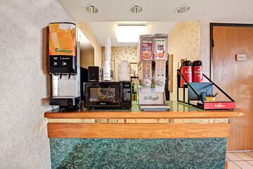 Breakfast/Coffee Service 13 of 13