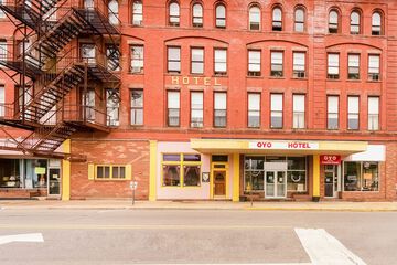 OYO Hotel Bradford Main St. PA