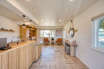 Hotel Interior 9 of 55