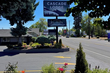 Cascade Lodge
