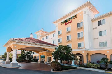 Courtyard by Marriott Fort Myers I-75 / Gulf Coast Town Center