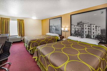 Super 8 by Wyndham Kinder / Coushatta near Casino