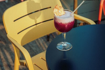 Poolside bar