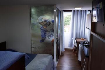 Photo 23