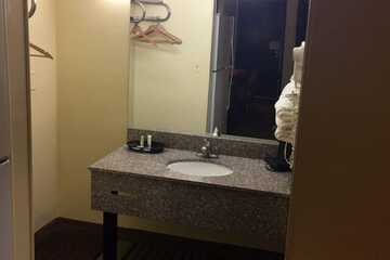 Bathroom sink