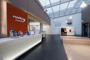 Reception hall