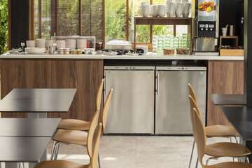 Breakfast area