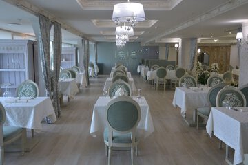 Food court