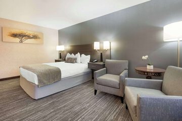 Room 42 of 51