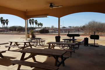 BBQ/picnic area