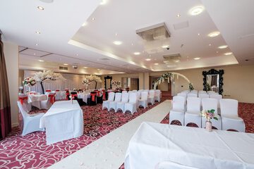 Indoor wedding