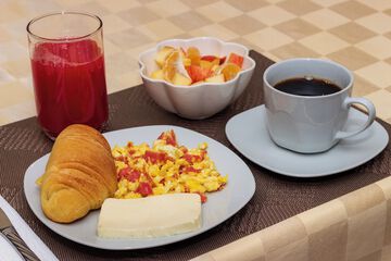 Breakfast meal